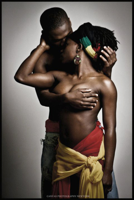 blackloveredblackngreen